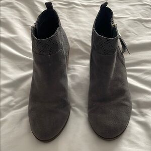 Gray Ankle Boots‎